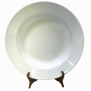 Williams-Sonoma 'Pantry Essentials' 10” Round Rimmed Pasta Soup Bowl-Excellent